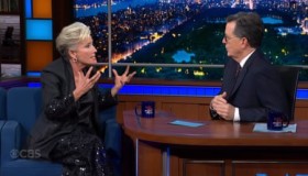 艾玛·汤普森怒怼AI重写剧本:真实创作不容侵犯 艾玛·汤普森怒怼AI重写剧本:真实创作不容侵犯