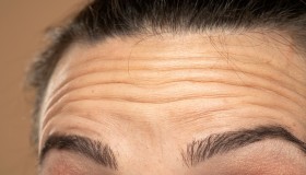 AI技术精准预测:吸烟如何加速面部老化 AI技术精准预测:吸烟如何加速面部老化