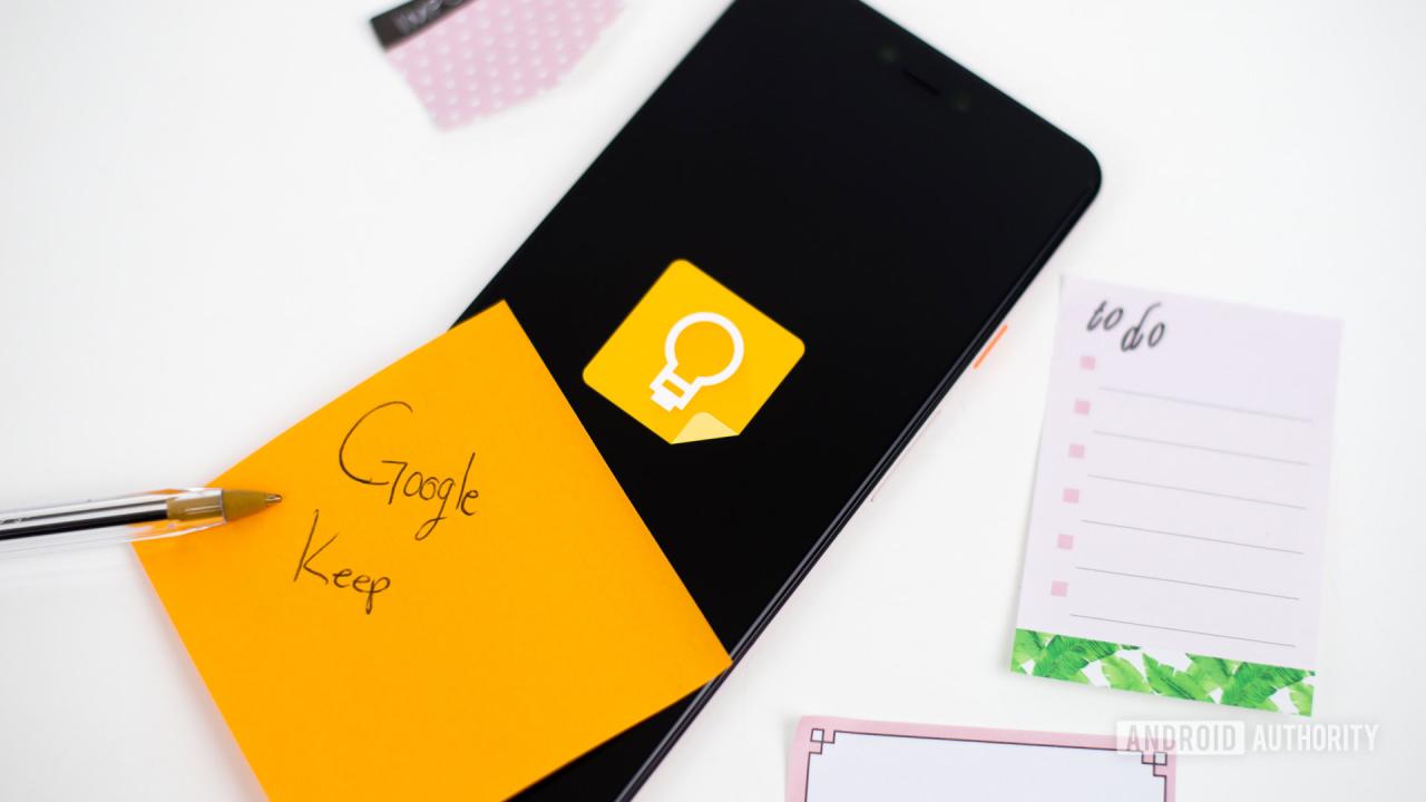 Image 1: Google Keep Notes stock photo 6