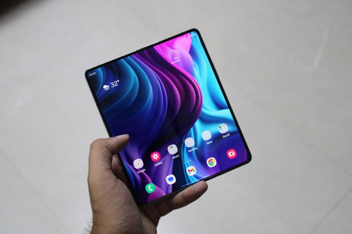 三星 Galaxy Z Fold 5 的显示屏