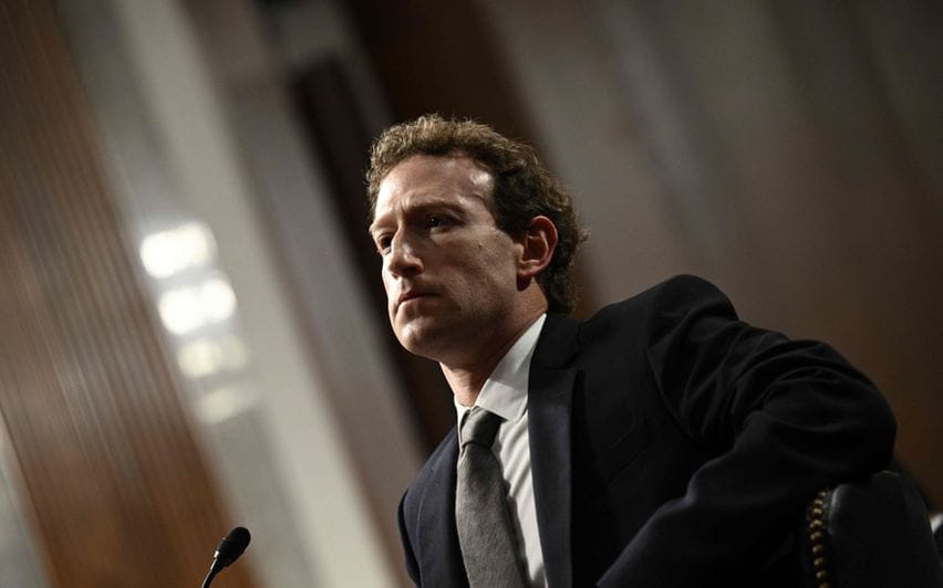 扎克伯格加入 2000 亿美元俱乐部,成为全球第四大富豪 扎克伯格加入 2000 亿美元俱乐部,成为全球第四大富豪