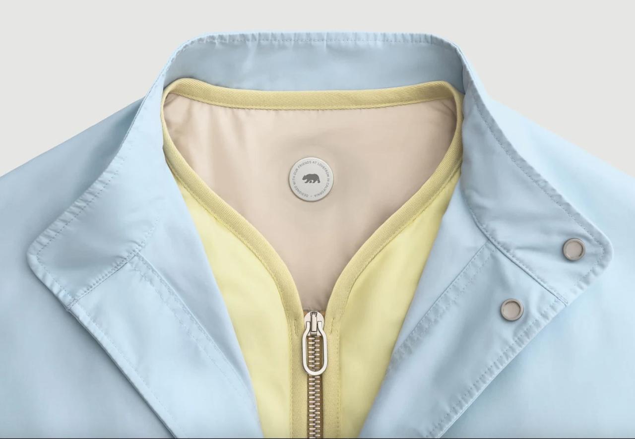 LoveFrom Moncler Jacket Collection 中的一个物品