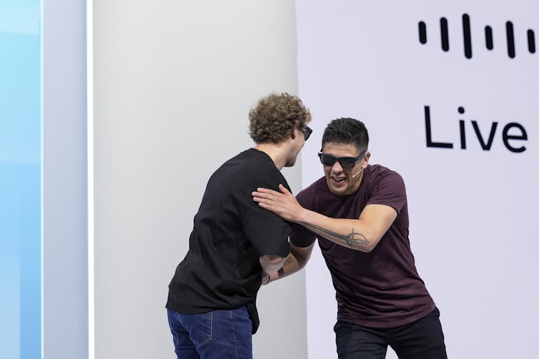 Meta 展示最新 AR 眼镜 Orion:未来通信的新篇章 Meta 展示最新 AR 眼镜 Orion:未来通信的新篇章