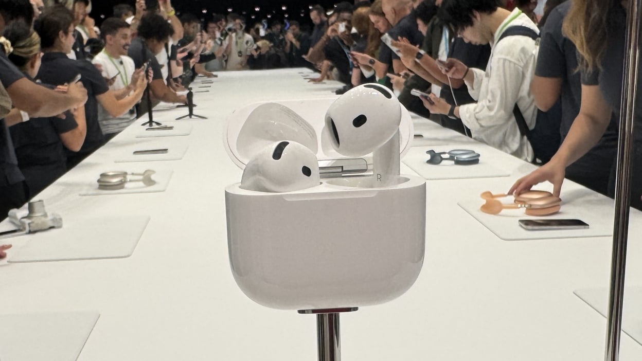 Apple AirPods 4