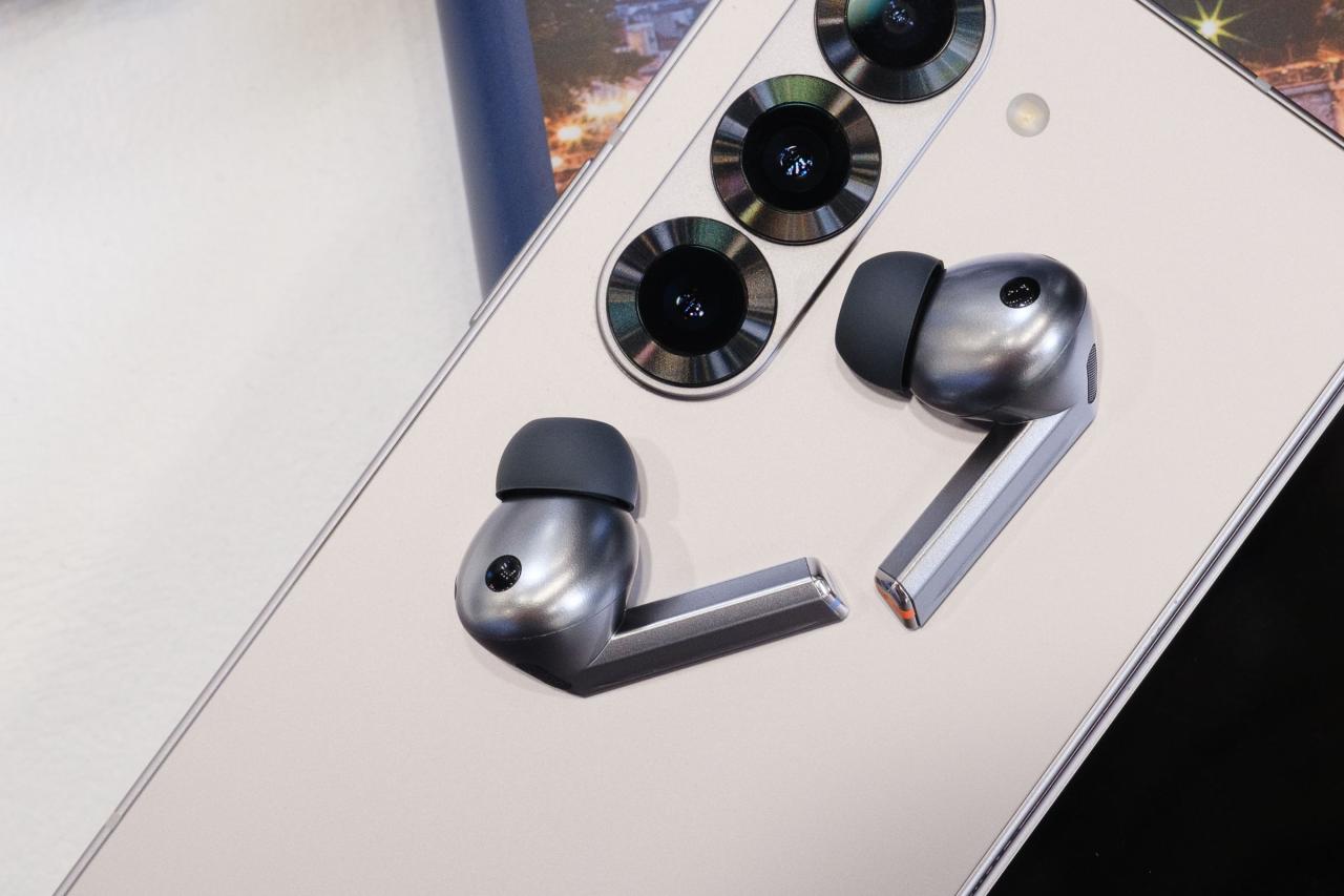 三星 Galaxy Buds 3 / Galaxy Buds 3 Pro 的产品照片