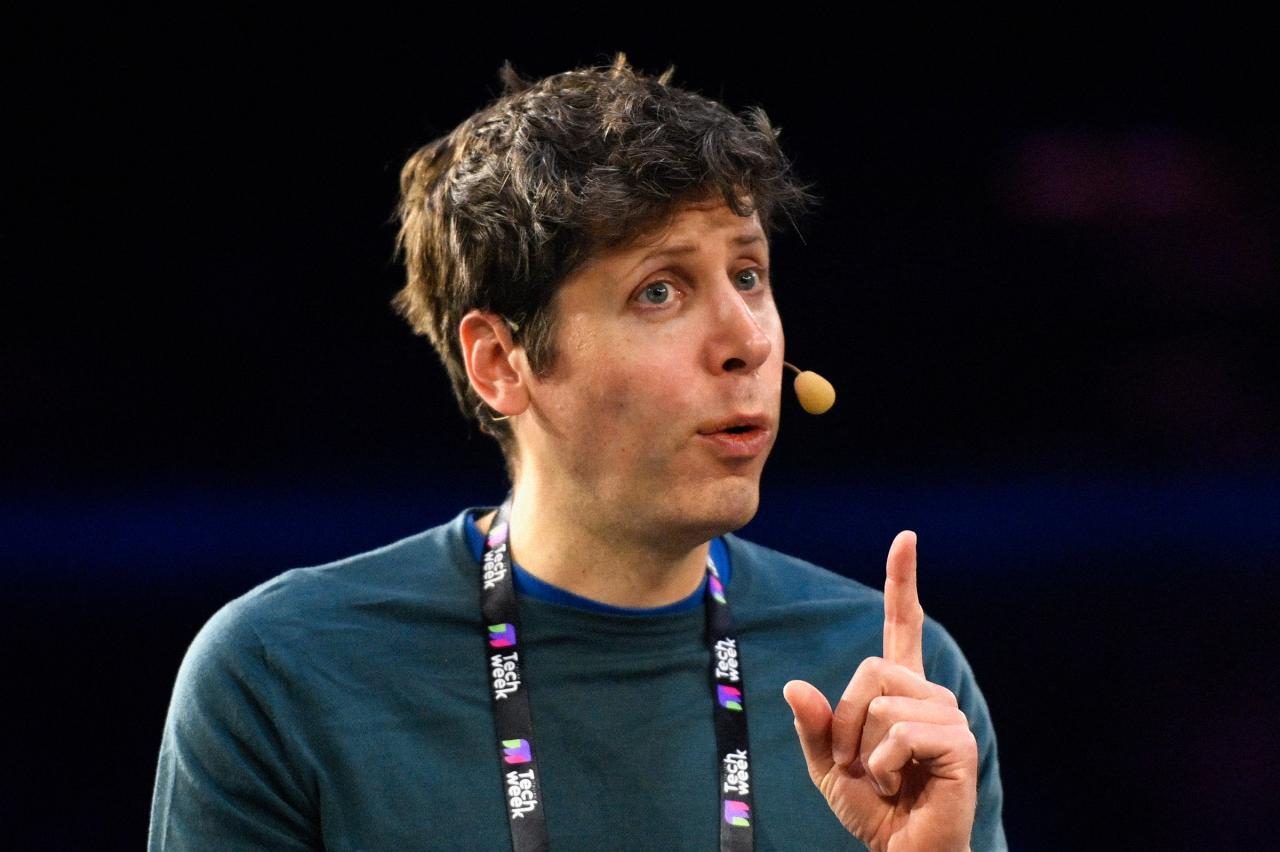 OpenAI 的 ChatGPT 推出新画布功能,助力写作与编码 OpenAI 的 ChatGPT 推出新画布功能,助力写作与编码