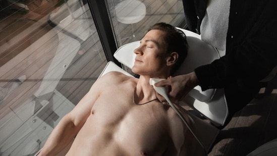 科技富豪 Bryan Johnson 分享 6 个深度睡眠技巧 科技富豪 Bryan Johnson 分享 6 个深度睡眠技巧