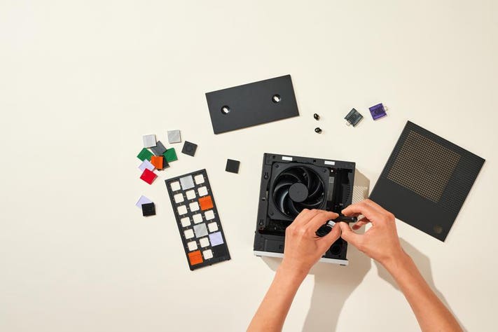 Framework Desktop 组装图