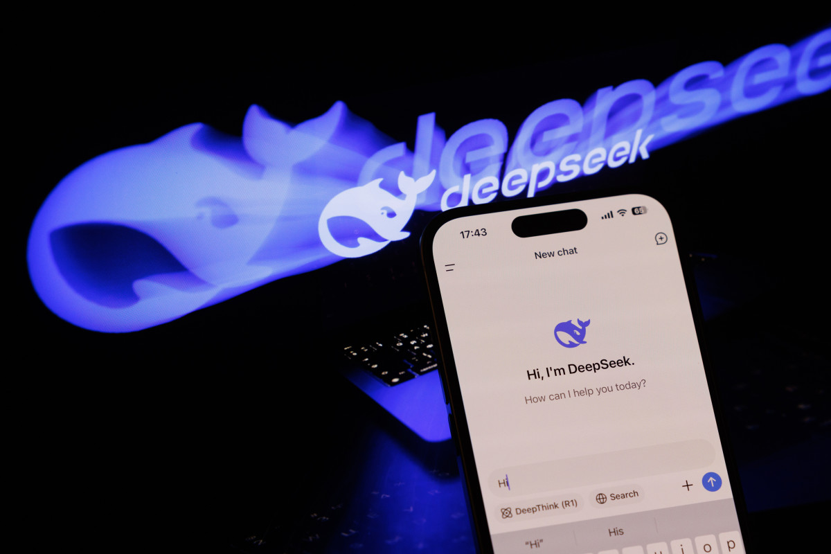 DeepSeek AI 公司如何以 560 万美元成本震惊华尔街？