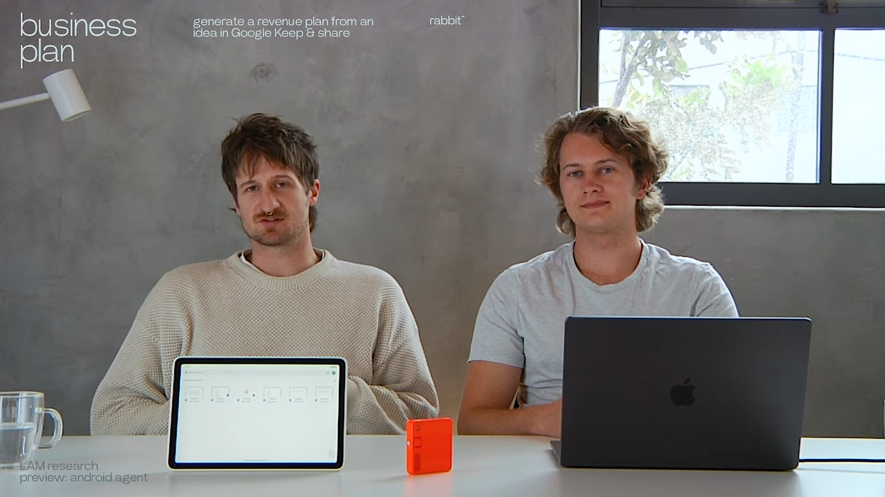 Rabbit 展示跨平台 AI 助手，未来将支持多设备操作