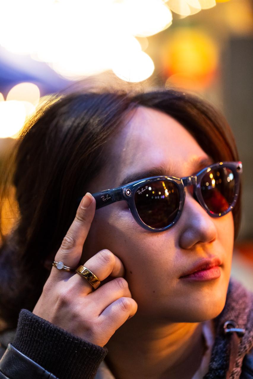 Meta 新款 AI 眼镜引入面部识别功能，开启“超级感知”时代