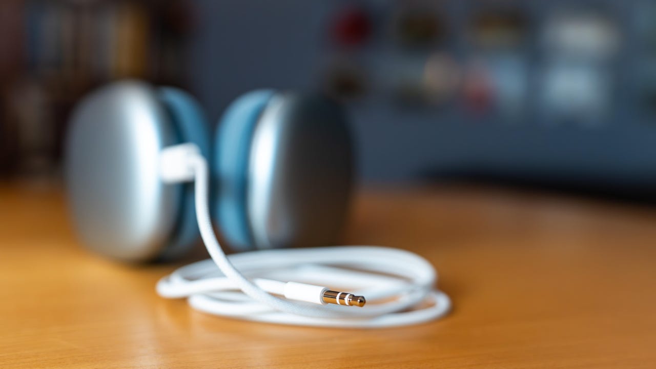 2025 年 AirPods Max 新升级:专业音频与低延迟体验 2025 年 AirPods Max 新升级:专业音频与低延迟体验