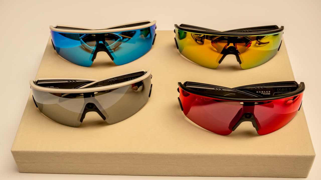 Meta Ray-Ban Display 智能眼镜:未来智能生活的必备品 Meta Ray-Ban Display 智能眼镜:未来智能生活的必备品