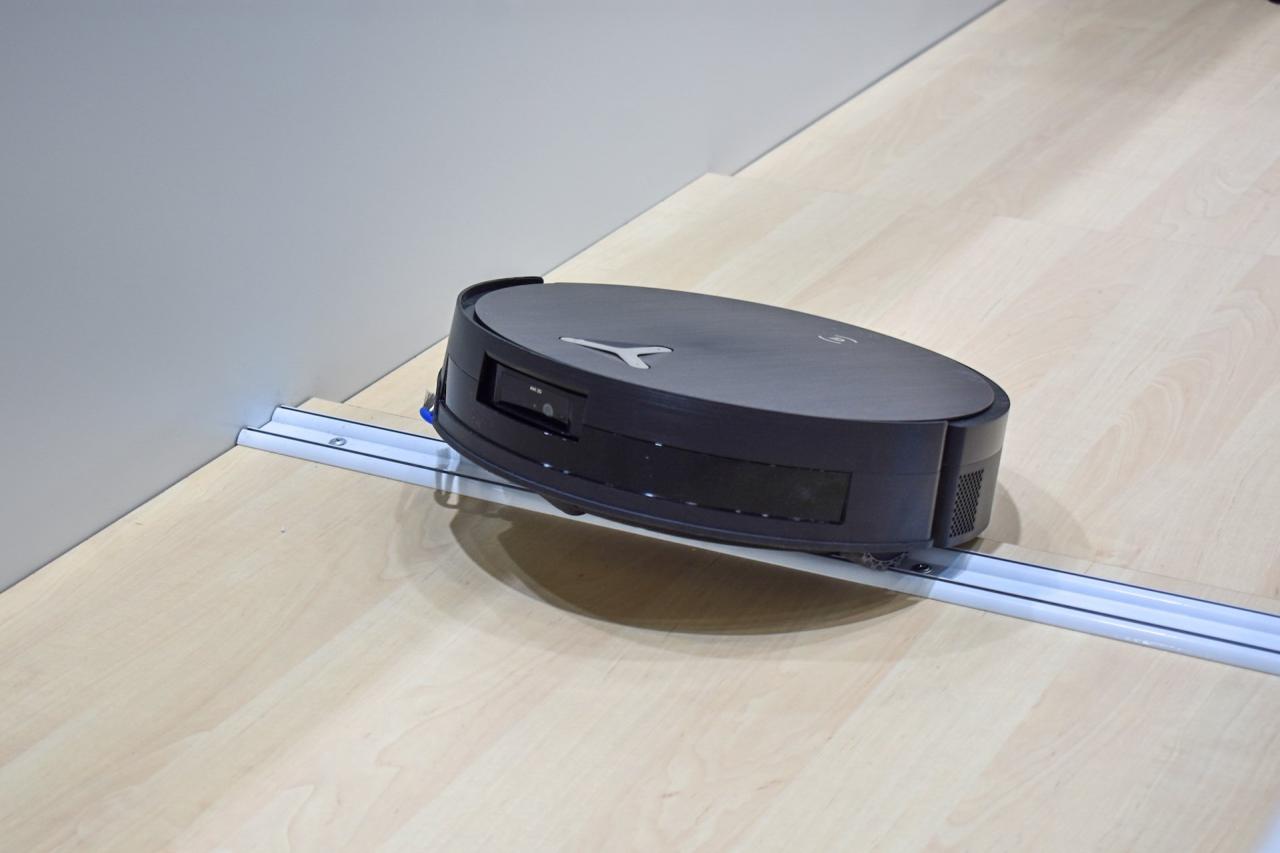 本地 AI 技术：扫地机器人过时问题的创新解决方案？