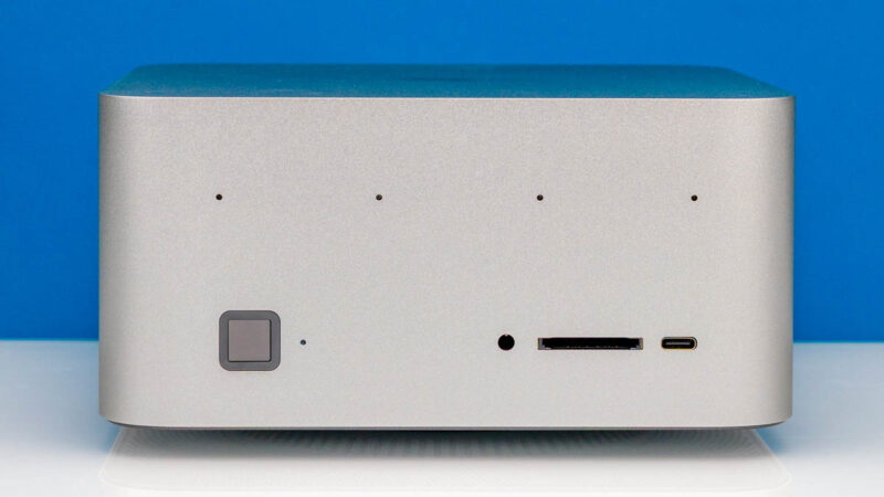 Beelink GTR9 Pro 正面 1
