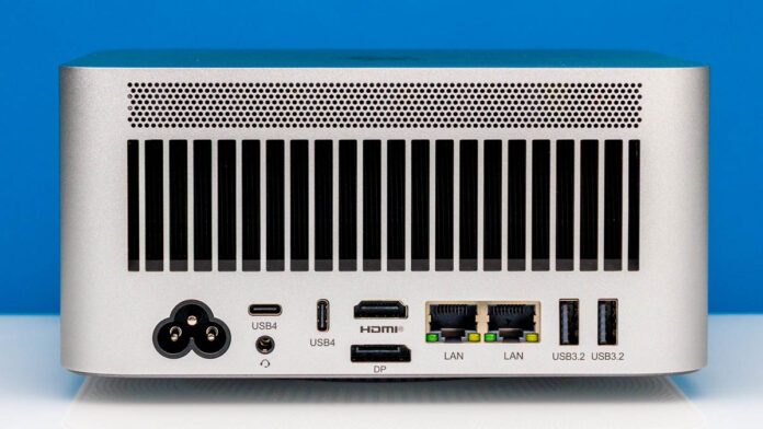 Beelink GTR9 Pro 背面 1