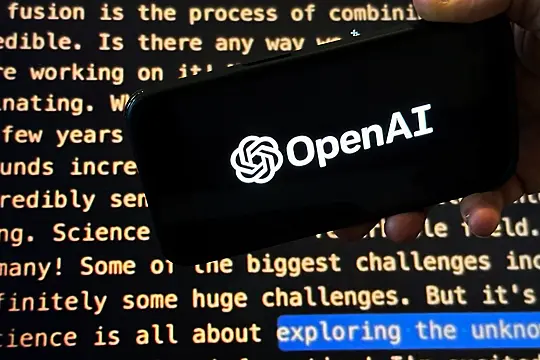 OpenAI 发布 Atlas 浏览器，挑战 Chrome 霸主地位